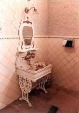 hbraganca2lavabo.jpg (5096 bytes)