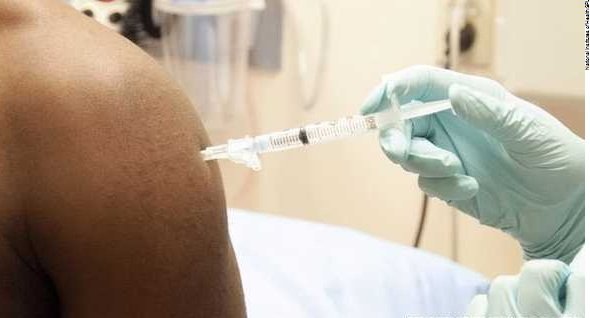 Ebola - Vacinas estão sendo testas nos Estados Unidos e Grã-Bretanha